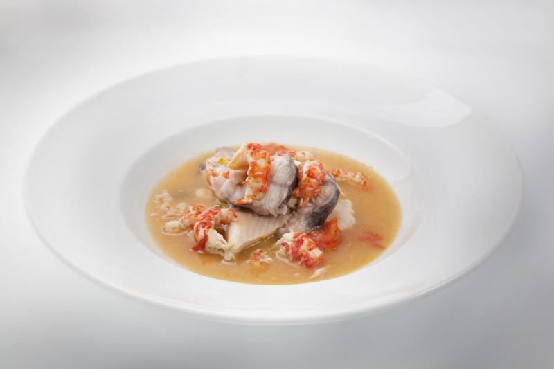 Zuppa di pesce d'acqua dolce